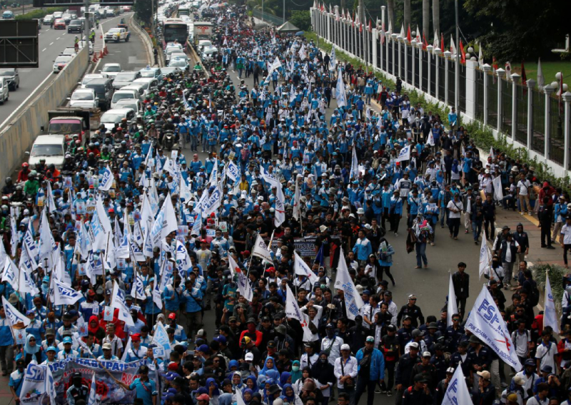 Indonesian workers stage rallies over passage of controversial jobs
